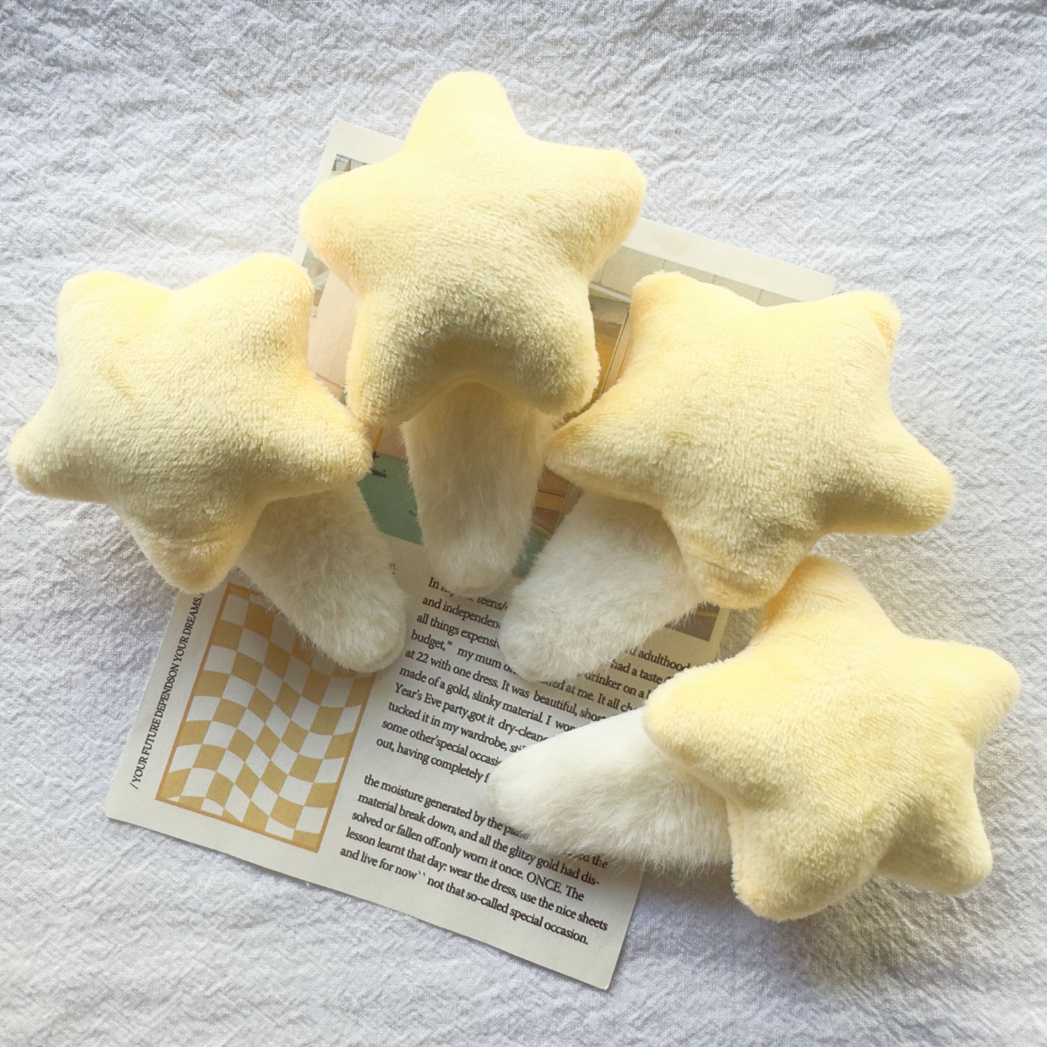 Cute Cream Yellow Plush Star B - огляд і ціна Hair Care Lotion